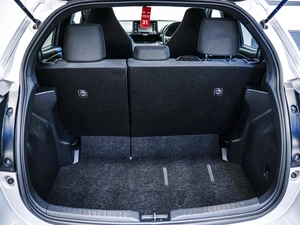 Хетчбэк Toyota Yaris 2021 года, 1150000 рублей, Красноярск