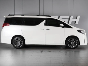 Минивэн Toyota Alphard 2017 года, 4132000 рублей, Минеральные Воды