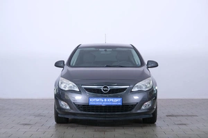 Хетчбэк Opel Astra 2012 года, 919000 рублей, Омск