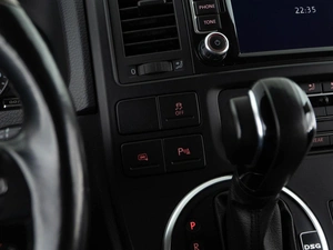 Минивэн Volkswagen Multivan 2011 года, 2649999 рублей, Москва