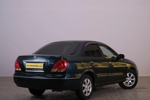 Седан Nissan Bluebird Sylphy 2003 года, 459000 рублей, Омск