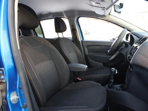 Седан Renault Logan 2015 года, 719000 рублей, Ижевск