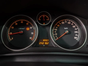 Хетчбэк Opel Astra 2010 года, 564000 рублей, Воронеж