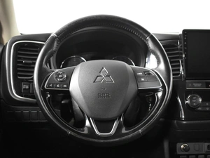 Внедорожник Mitsubishi Outlander 2019 года, 1785100 рублей, Казань