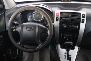 Внедорожник Hyundai Tucson 2006 года, 1049000 рублей, Омск