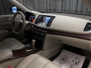 Седан Nissan Teana 2010 года, 1050000 рублей, Красноярск