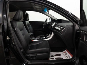 Седан Honda Accord 2017 года, 2170000 рублей, Красноярск