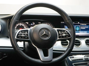 Седан Mercedes-benz E-класс 2019 года, 2899050 рублей, Москва