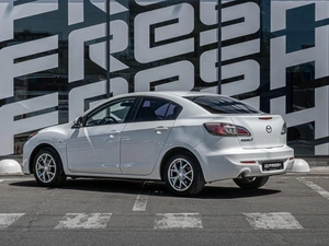 Седан Mazda 3 2012 года, 919000 рублей, Краснодар