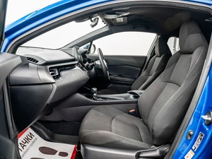Внедорожник Toyota C-HR 2016 года, 1920000 рублей, Красноярск