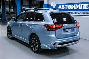 Внедорожник Mitsubishi Outlander 2016 года, 1998000 рублей, Солонцы
