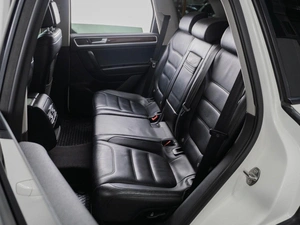 Внедорожник Volkswagen Touareg 2011 года, 2119000 рублей, Тюмень
