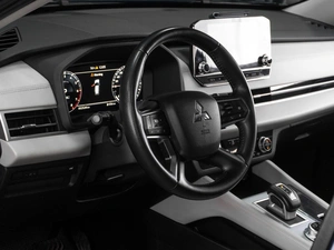 Внедорожник Mitsubishi Outlander 2022 года, 4812000 рублей, Тюмень