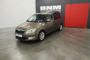 Компактвэн Skoda Roomster 2012 года, 750000 рублей, Курск