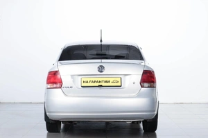 Седан Volkswagen Polo 2015 года, 899000 рублей, Челябинск
