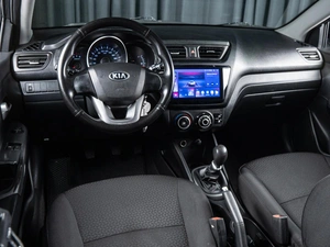 Седан Kia Rio 2013 года, 871000 рублей, Волгоград