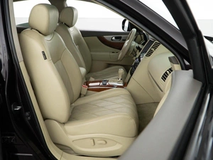 Внедорожник Infiniti QX70 2015 года, 2696900 рублей, Москва