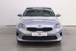 Хэтчбек Kia Ceed 2019 года, 1750000 рублей, Брянск