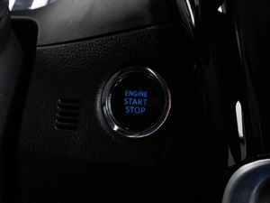 Седан Toyota Corolla 2018 года, 1749040 рублей, Тюмень