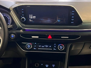 Седан Hyundai Sonata 2019 года, 1759000 рублей, Красноярск