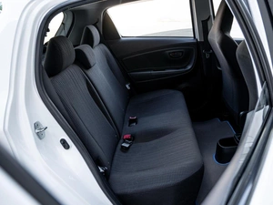 Хетчбэк Toyota Vitz 2016 года, 970000 рублей, Краснодар