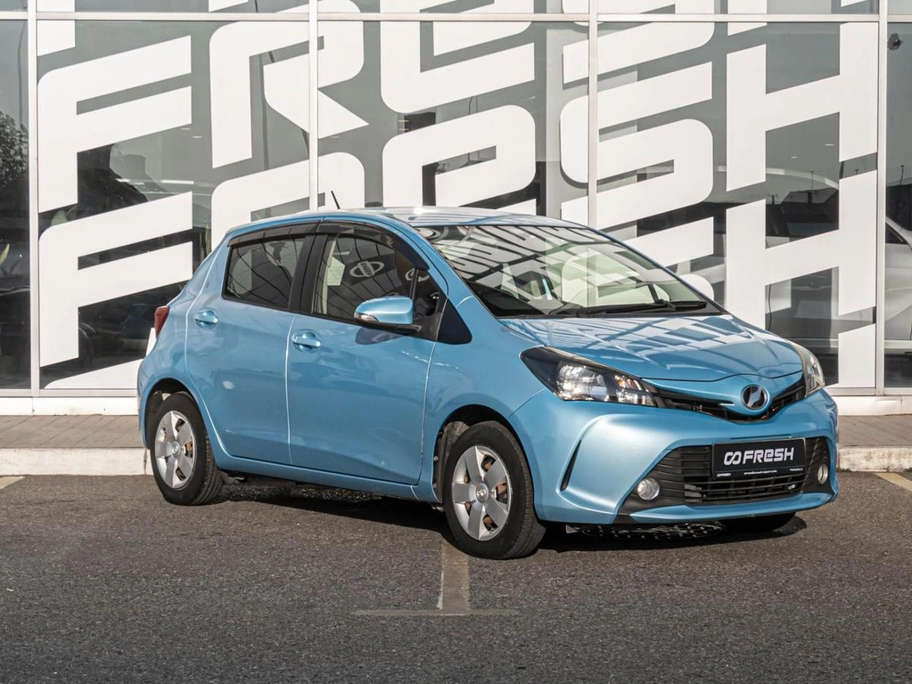 Хетчбэк Toyota Vitz 2014 года, 800000 рублей, Краснодар