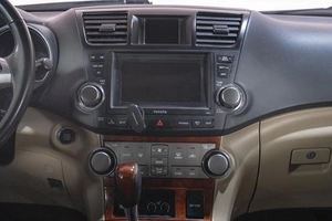 Внедорожник Toyota Highlander 2011 года, 1869000 рублей, Томск