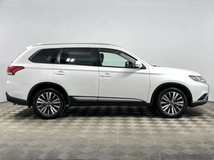 Внедорожник Mitsubishi Outlander 2019 года, 1785100 рублей, Казань