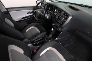 Хетчбэк Kia Ceed 2013 года, 1039000 рублей, Пермь