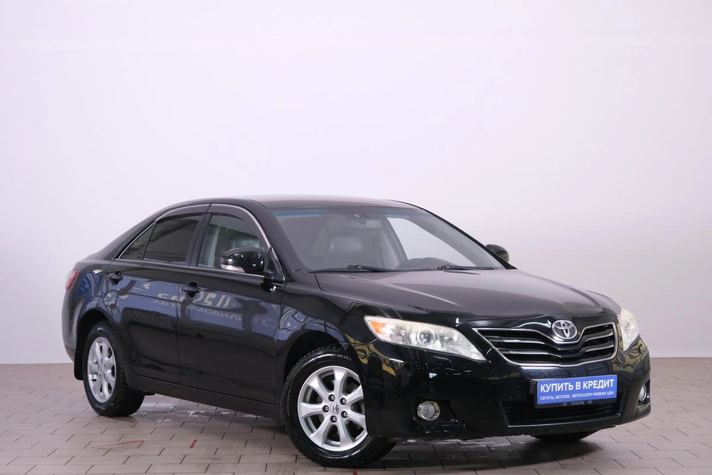 Седан Toyota Camry 2011 года, 1529000 рублей, Омск