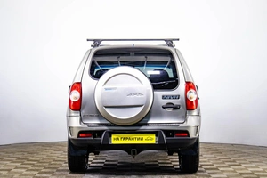 Внедорожник Chevrolet Niva 2010 года, 479000 рублей, Пермь