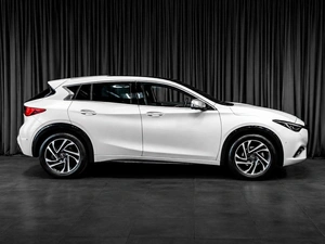 Хетчбэк Infiniti Q30 2017 года, 3199000 рублей, Тюмень