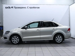 Седан Volkswagen Polo 2014 года, 880000 рублей, Красноярск