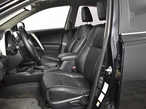 Внедорожник Toyota RAV4 2017 года, 2559900 рублей, Казань