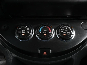 Хетчбэк Nissan Note 2012 года, 889000 рублей, Аксай