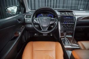 Седан Toyota Camry 2016 года, 2350000 рублей, Красноярск