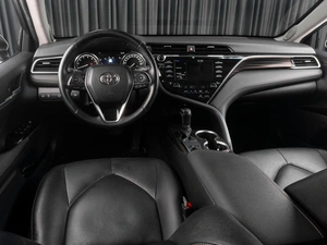 Седан Toyota Camry 2021 года, 3049000 рублей, Тюмень