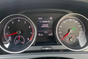 Хетчбэк Volkswagen Golf 2013 года, 1360000 рублей, Солонцы