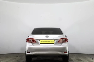 Седан Toyota Corolla 2011 года, 759000 рублей, Пермь