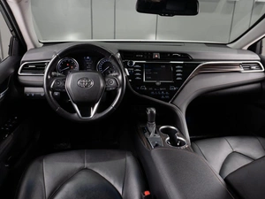 Седан Toyota Camry 2019 года, 3090000 рублей, Тюмень