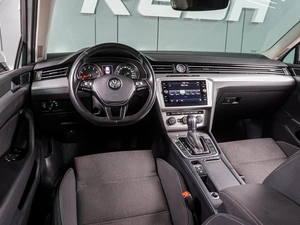 Седан Volkswagen Passat 2018 года, 1699000 рублей, Воронеж