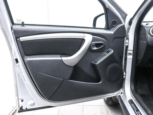 Внедорожник Renault Duster 2014 года, 1200000 рублей, Красноярск