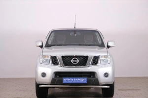 Пикап Nissan Navara 2010 года, 1399000 рублей, Омск