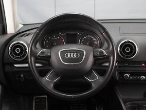 Седан Audi A3 2013 года, 1640000 рублей, Омск