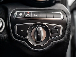 Универсал Mercedes-benz C-класс 2018 года, 2000000 рублей, Красноярск