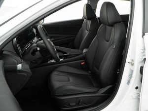 Седан Hyundai Elantra 2025 года, 2827077 рублей, Москва