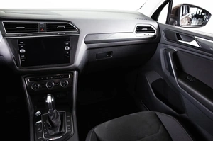 Внедорожник Volkswagen Tiguan 2018 года, 3129000 рублей, Пермь