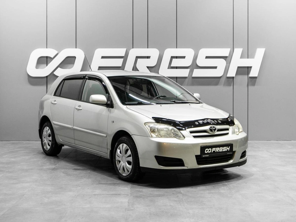 Хетчбэк Toyota Corolla 2005 года, 699000 рублей, Тюмень