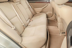 Седан Toyota Avensis 2003 года, 769000 рублей, Челябинск