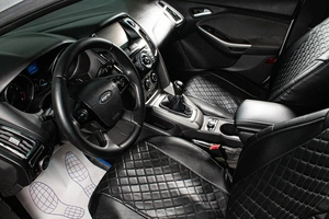 Седан Ford Focus 2011 года, 779000 рублей, Сургут
